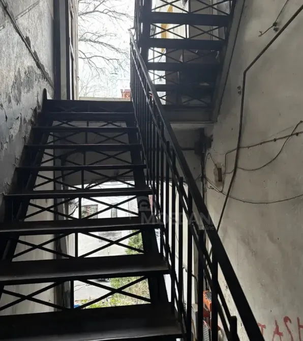 იყიდება 3 ოთახიანი ბინას 68მ² 3/3 სართ თბილისი - photo 10