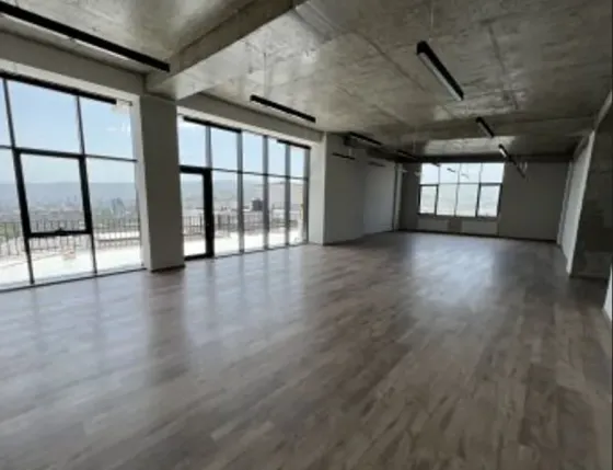 Საოფისე კომერციული ფართი დიღმის მასივში თბილისი