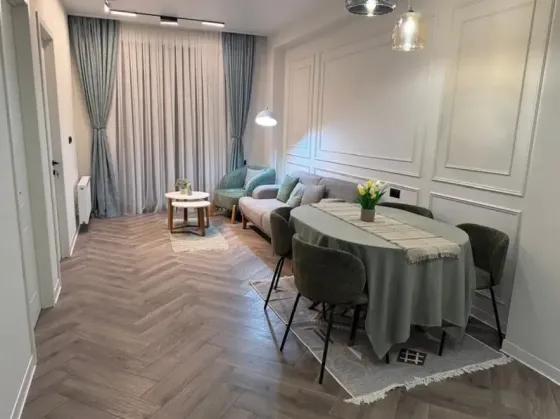 ქირავდება 3 ოთახიანი ბინა 70მ² 4/8 სართ თბილისი