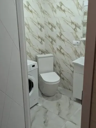 ქირავდება 2 ოთახიანი ბინა 55მ² 8/12 სართ თბილისი