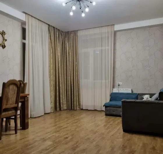 იყიდება 3 ოთახიანი ბინას 76მ² 2/9 სართ თბილისი