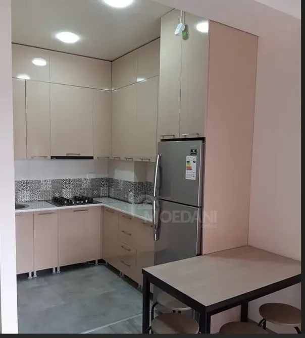 ქირავდება 2 ოთახიანი ბინა 50მ² 7/12 სართ თბილისი - photo 1