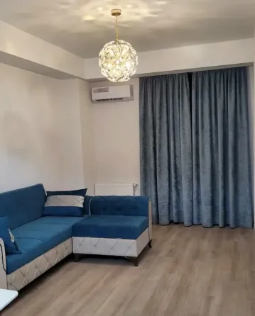 ქირავდება 2 ოთახიანი ბინა 50მ² 5/9 სართ თბილისი