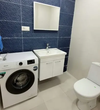 ქირავდება 2 ოთახიანი ბინა 50მ² 5/9 სართ თბილისი