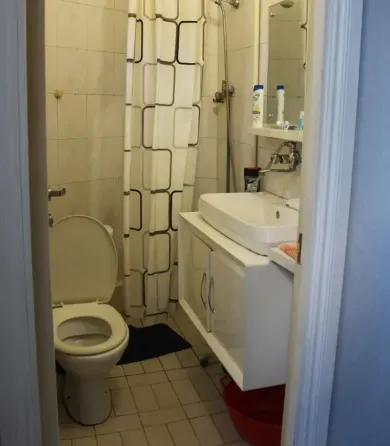 ქირავდება 3 ოთახიანი ბინა 44მ² 1/2 სართ თბილისი