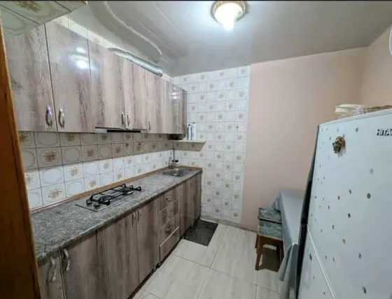 ქირავდება 3 ოთახიანი ბინა 80მ² 3/8 სართ თბილისი