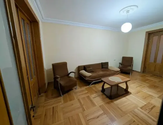 ქირავდება 3 ოთახიანი ბინა 80მ² 3/8 სართ თბილისი