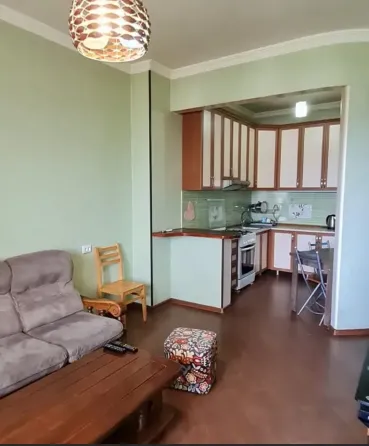 ქირავდება 3 ოთახიანი ბინა 65მ² 13/14 სართ თბილისი