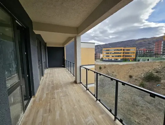 იყიდება 3 ოთახიანი ბინას 88.1მ² 12/12 სართ თბილისი