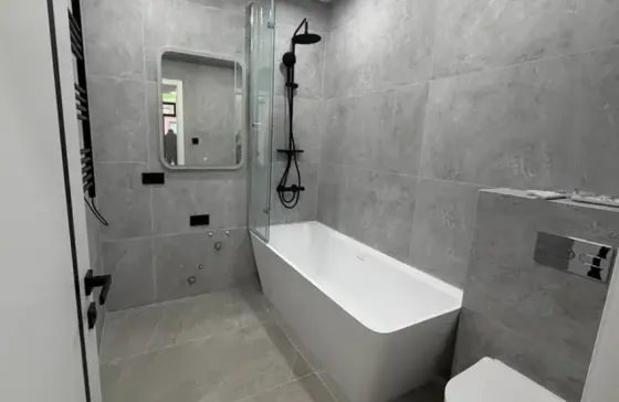 იყიდება 2 ოთახიანი ბინას 72მ² 3/5 სართ რუსთავი