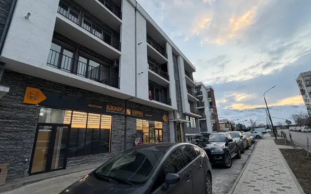 იყიდება 2 ოთახიანი ბინას 72მ² 3/5 სართ რუსთავი - photo 2