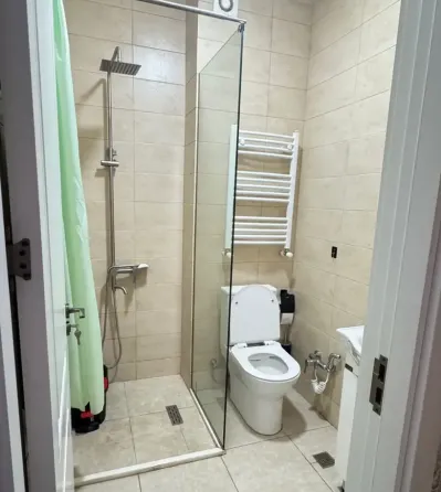 ქირავდება 2 ოთახიანი ბინა 40მ² 5/16 სართ თბილისი