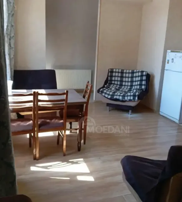 Сдам 2-комн. квартиру 42м² 3/3 эт. Тбилиси - изображение 1