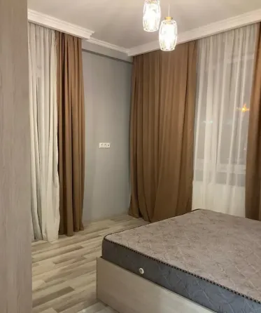 ქირავდება 2 ოთახიანი ბინა 50მ² 2/2 სართ თბილისი