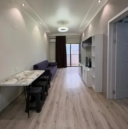 ქირავდება 3 ოთახიანი ბინა 58მ² 3/10 სართ თბილისი