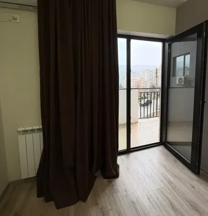 ქირავდება 3 ოთახიანი ბინა 58მ² 3/10 სართ თბილისი