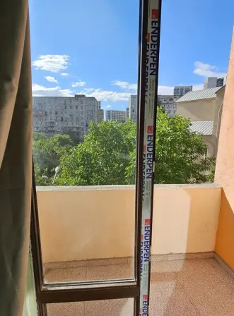 ქირავდება 2 ოთახიანი ბინა 50მ² 3/12 სართ თბილისი