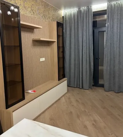 ქირავდება 2 ოთახიანი ბინა 60მ² 11/15 სართ თბილისი