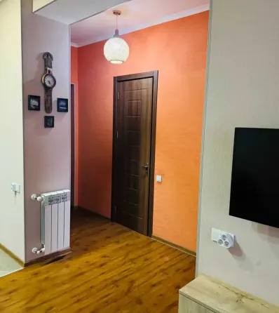 ქირავდება 2 ოთახიანი ბინა 50მ² 5/12 სართ თბილისი