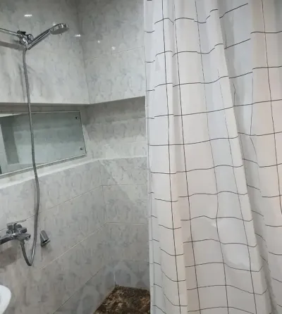 ქირავდება 2 ოთახიანი ბინა 65მ² 6/8 სართ თბილისი