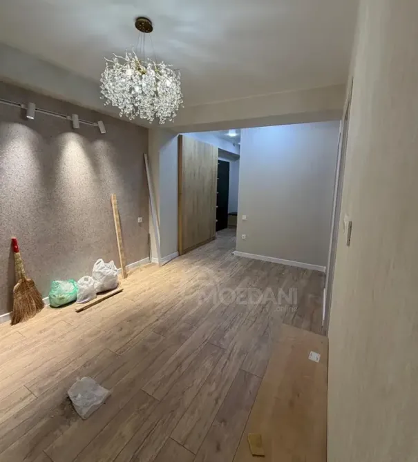 იყიდება 3 ოთახიანი ბინას 73.3მ² 14/17 სართ თბილისი - photo 3