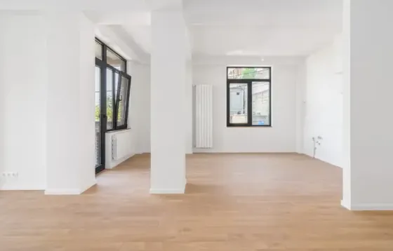 იყიდება 3 ოთახიანი ბინას 117მ² 2/4 სართ თბილისი