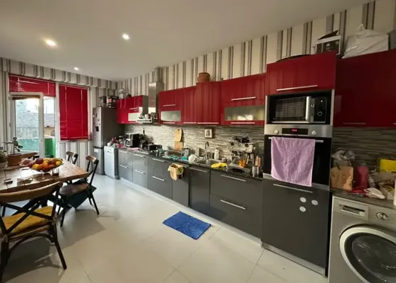 იყიდება 3 ოთახიანი ბინას 125მ² 2/10 სართ თბილისი