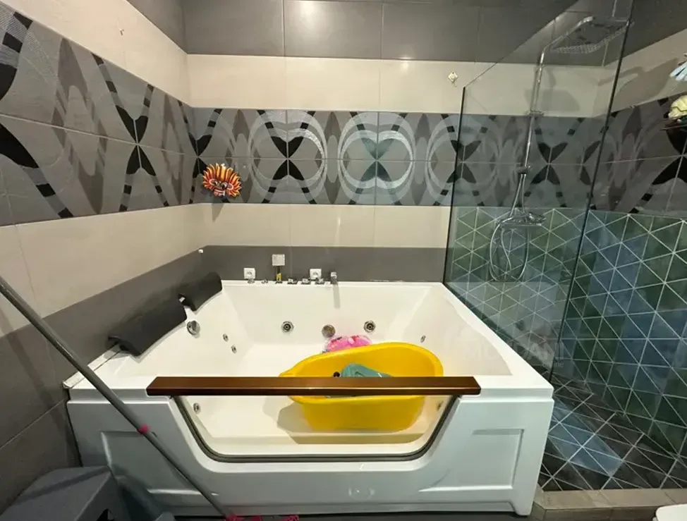 იყიდება 3 ოთახიანი ბინას 125მ² 2/10 სართ თბილისი - photo 9