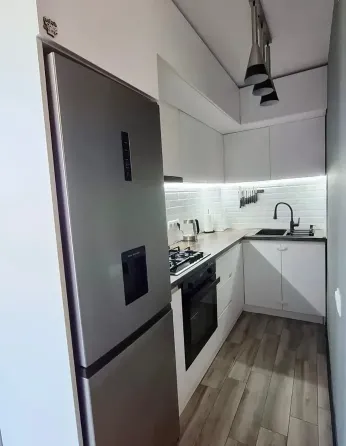 იყიდება 3 ოთახიანი ბინას 63მ² 8/8 სართ თბილისი