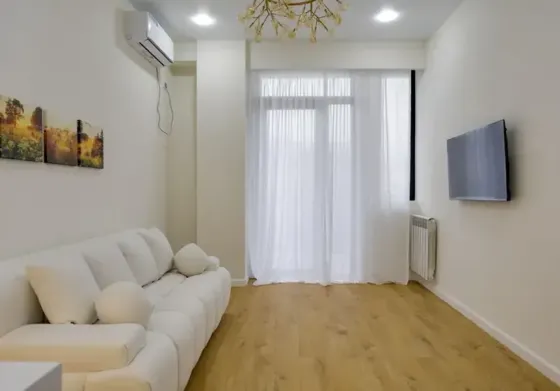 იყიდება 2 ოთახიანი ბინას 46მ² 8/8 სართ თბილისი