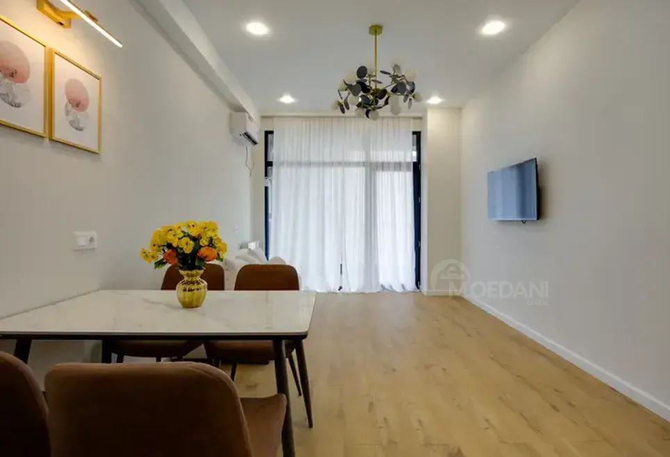 იყიდება 3 ოთახიანი ბინას 74მ² 9/11 სართ თბილისი - photo 2