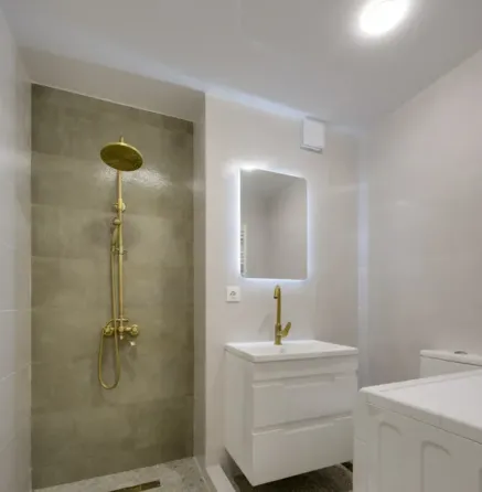 იყიდება 2 ოთახიანი ბინას 54მ² 4/10 სართ თბილისი