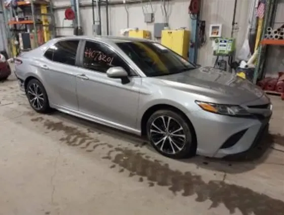 Toyota Camry 2.5L 2020 Тбилиси