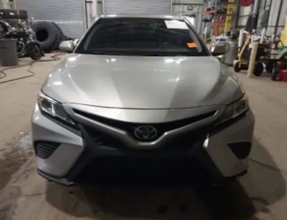 Toyota Camry 2.5L 2020 Тбилиси