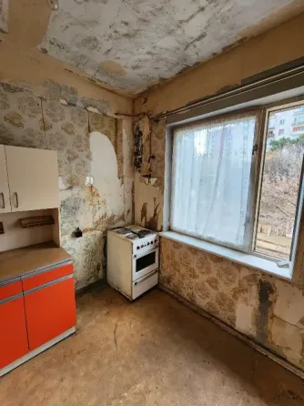 იყიდება 3 ოთახიანი ბინას 80მ² 4/8 სართ თბილისი