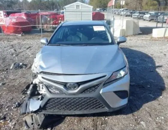 Toyota Camry 2.5L 2020 Тбилиси