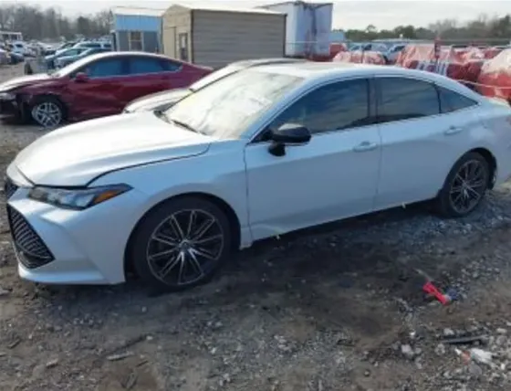 Toyota Avalon 3.5L 2019 Тбилиси