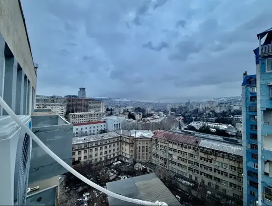 ქირავდება 3 ოთახიანი ბინა 90მ² 10/12 სართ თბილისი