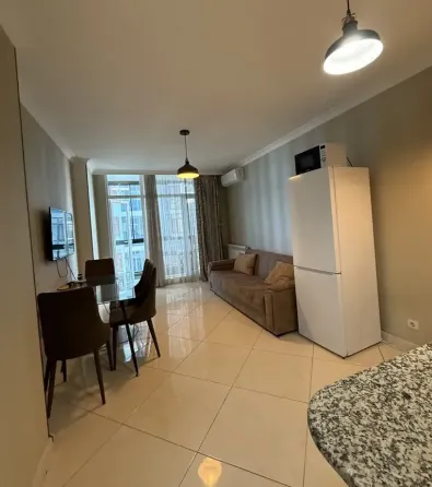 ქირავდება 2 ოთახიანი ბინა 55მ² 11/14 სართ ბათუმი