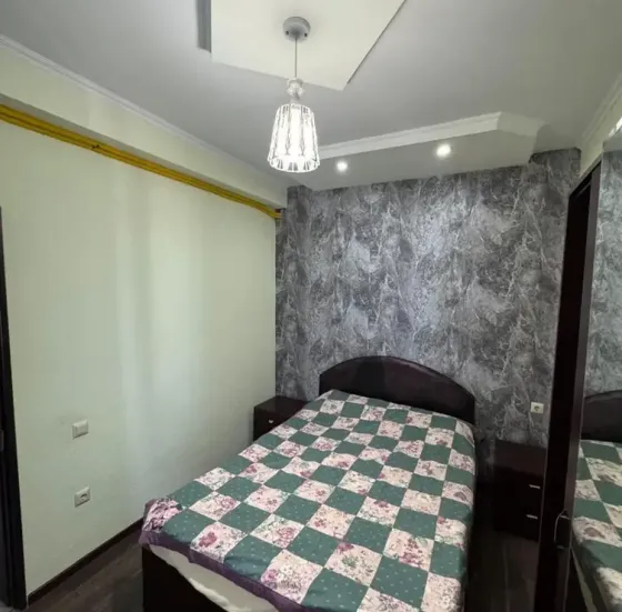 ქირავდება 2 ოთახიანი ბინა 55მ² 10/15 სართ თბილისი