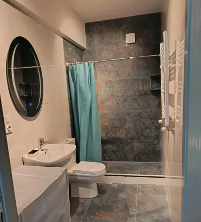 ქირავდება 2 ოთახიანი ბინა 45მ² 3/8 სართ თბილისი