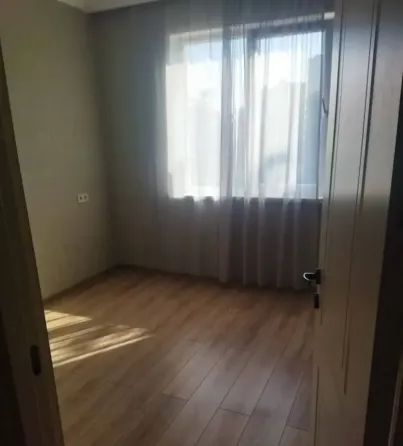 ქირავდება 3 ოთახიანი ბინა 62მ² 4/8 სართ თბილისი