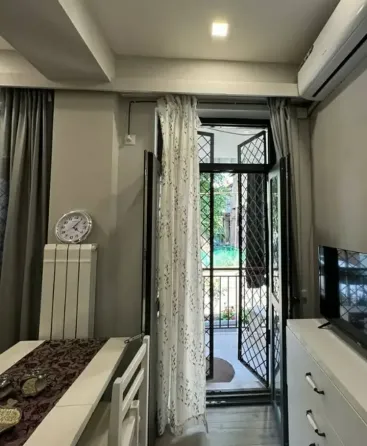 ქირავდება 2 ოთახიანი ბინა 40მ² 1/1 სართ თბილისი