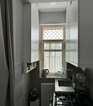 ქირავდება 2 ოთახიანი ბინა 40მ² 1/1 სართ თბილისი