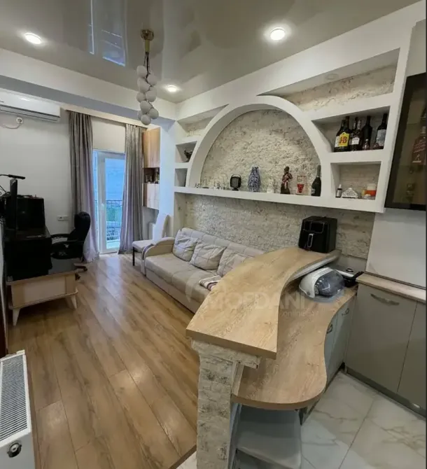 ქირავდება 2 ოთახიანი ბინა 40მ² 1/10 სართ თბილისი - photo 7