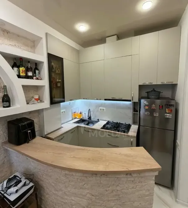 ქირავდება 2 ოთახიანი ბინა 40მ² 1/10 სართ თბილისი - photo 3