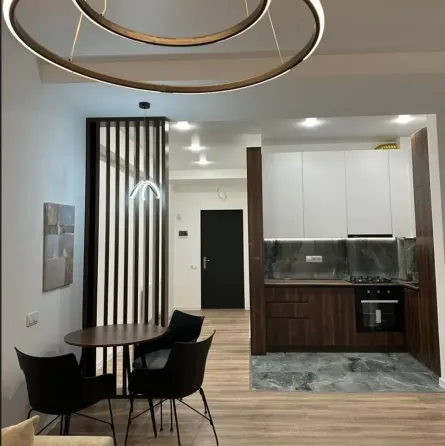 იყიდება 3 ოთახიანი ბინას 75მ² 2/12 სართ თბილისი