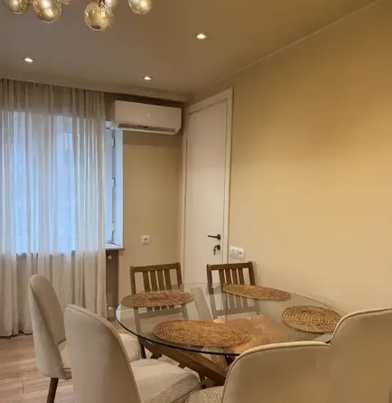 Apartments For Rent two-room 35м² 2/5 floor Tbilisi