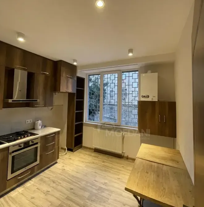 Საოფისე კომერციული ფართი საბურთალოზე თბილისი - photo 4