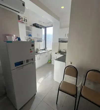 იყიდება 2 ოთახიანი ბინას 41მ² 10/11 სართ თბილისი